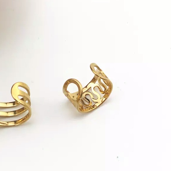 “Skye” Bohemian Hippie No Pierce Cute Ear Cuff - Picture 3 of 7